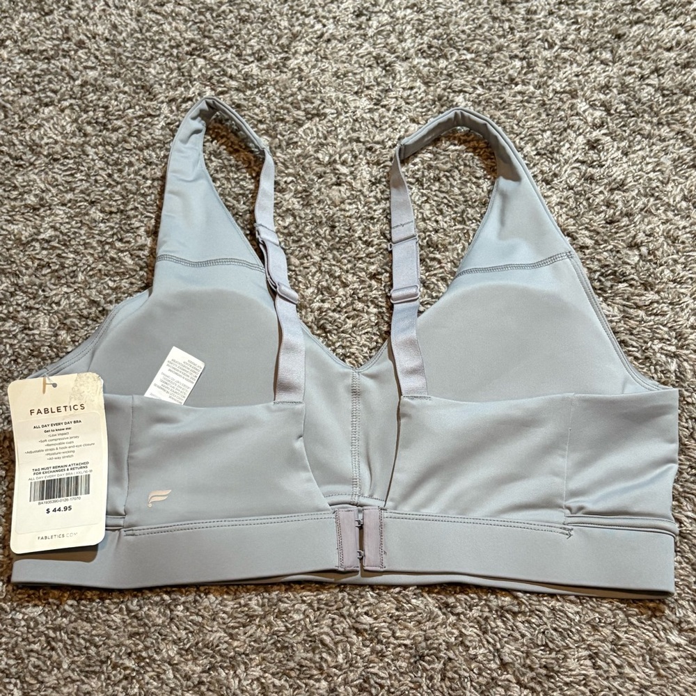 Fabletics Sports Bra NWT - Picture 2 of 5